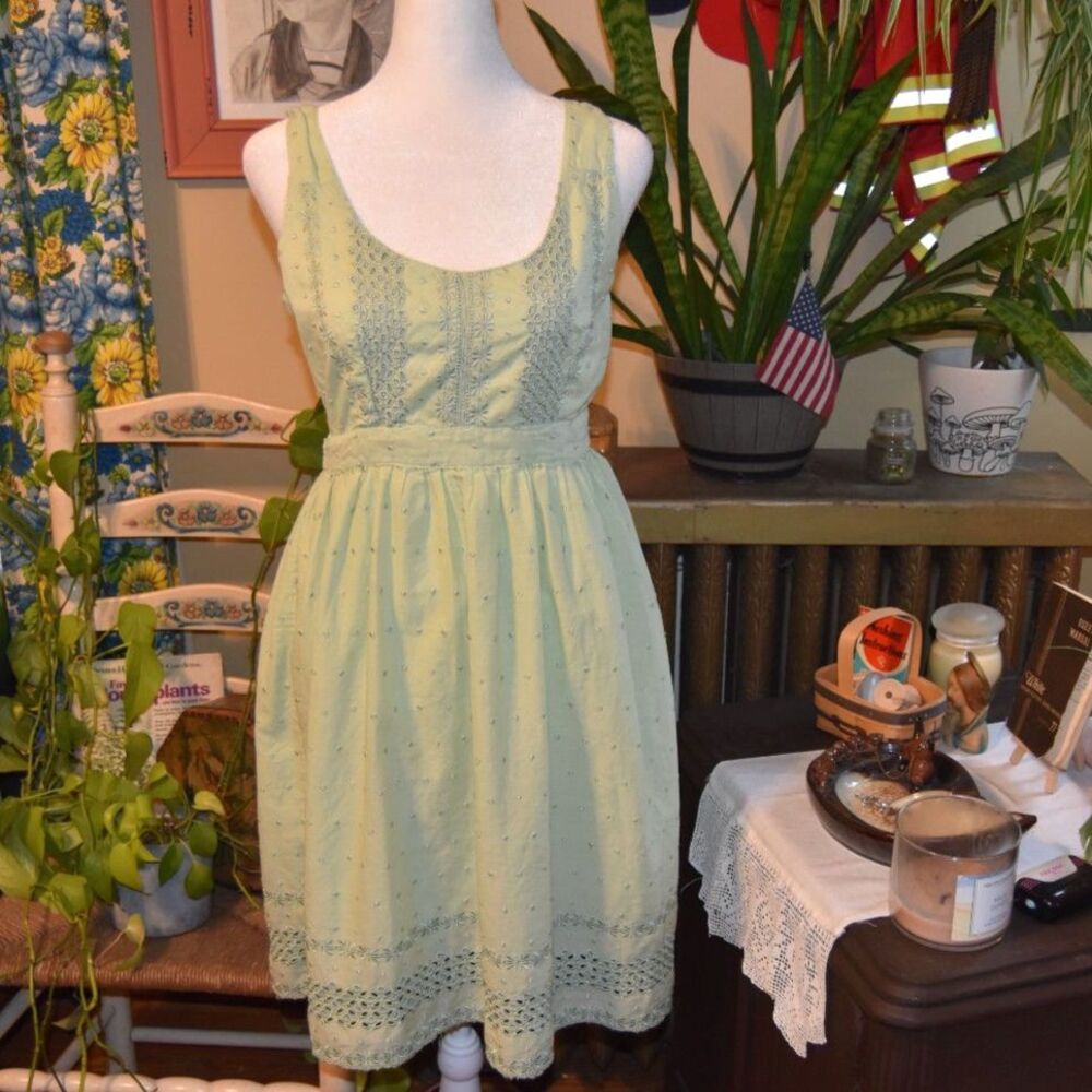 Y2K deLiA's Celery Green Embroidered Boho Mini Dress Scoop Neckline Size XS